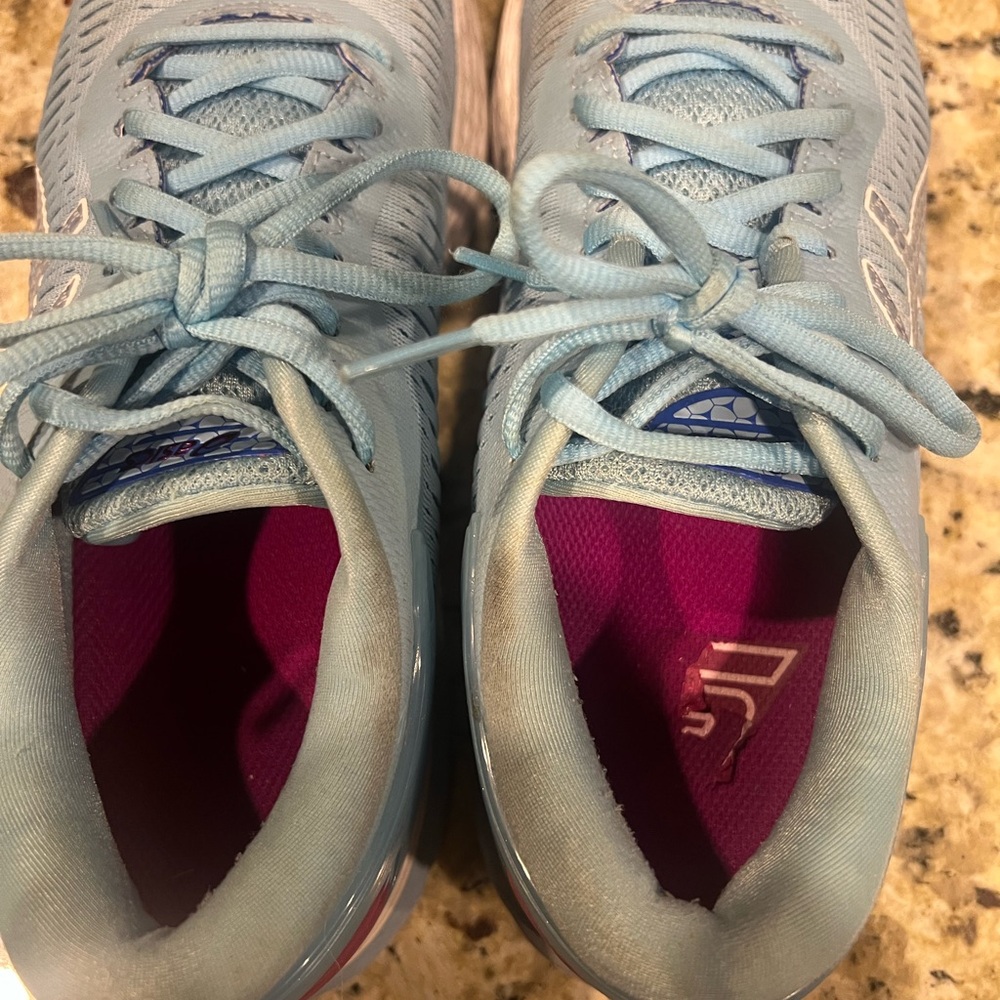 ASICS Gel Kayano 25 - Picture 8 of 11
